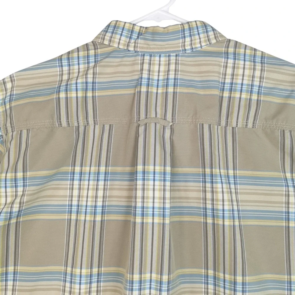 The North Face Men's Short Sleeve Shirt Size XL Beige Plaid Pit To Pit 25 In